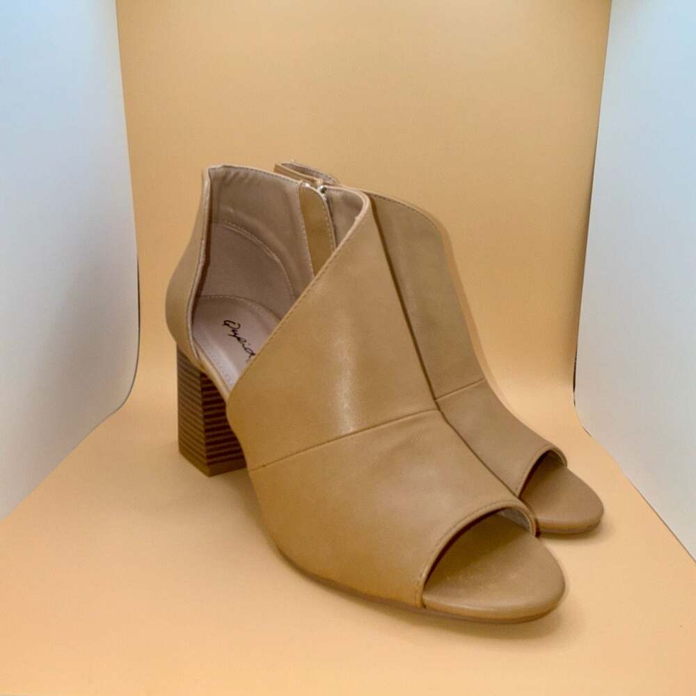 Qupid Tan Peep Toe Block Heel Cutout Booties Size 6